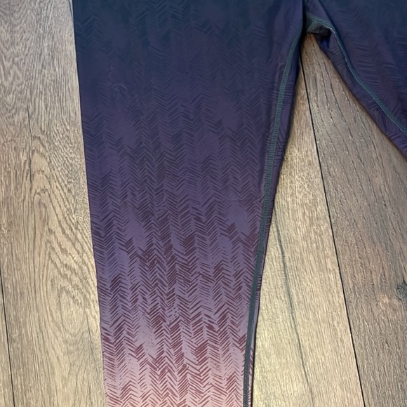 AR-33 alpha high waisted grey and purple ombré legging 3X - Picture 4 of 13